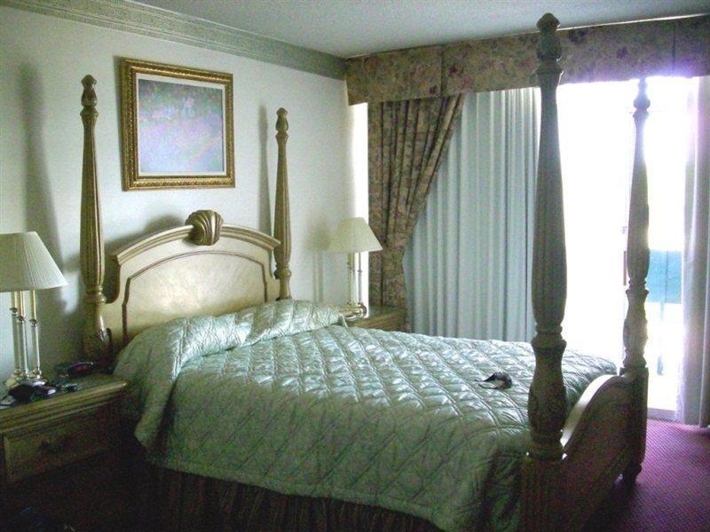 Hotel Travelodge By Wyndham Fallsview 3*