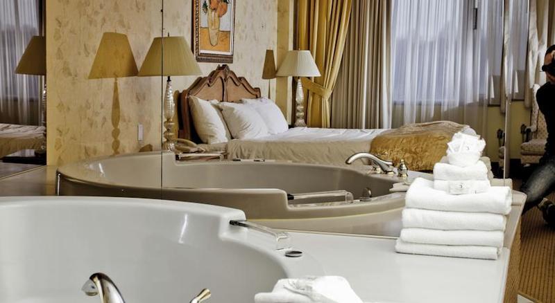 Hotel Travelodge By Wyndham Fallsview Niagara-Fälle