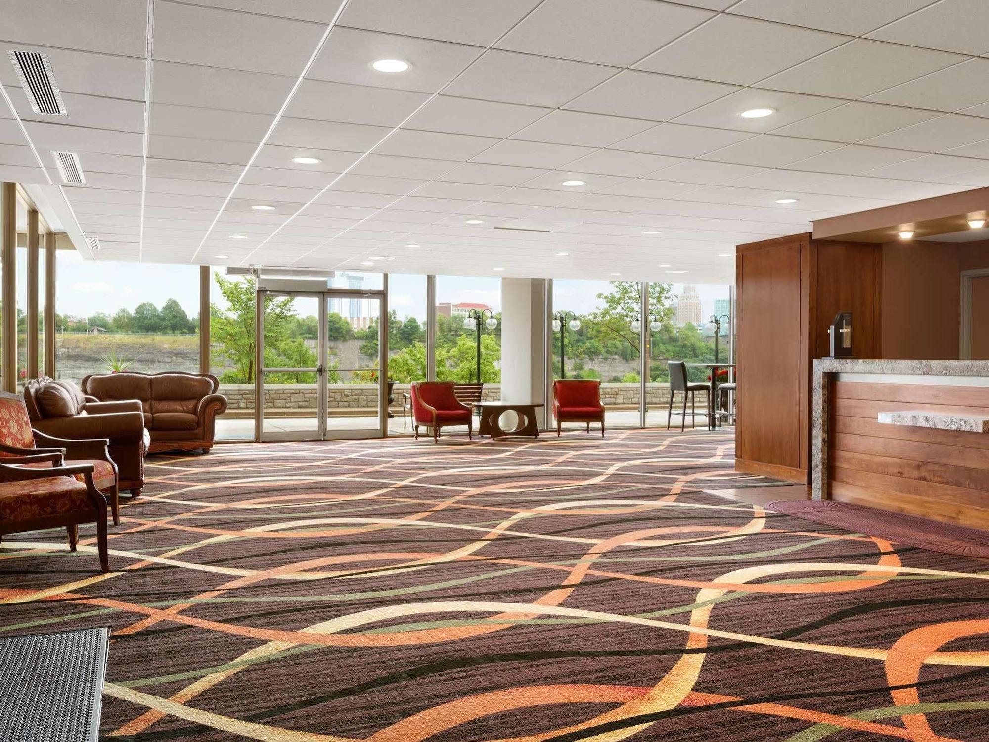 Travelodge By Wyndham Fallsview Hotel 3*